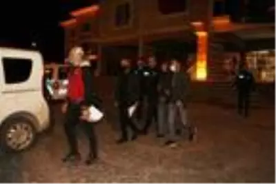 Son dakika! Bir ay önce boşandığı eşini tabancayla öldürdü (2) Son dakika! Bir ay önce boşandığı eşini tabancayla öldürdü (2)