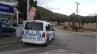 Bodrum'da kasap silahlı saldırıya uğradı o anlar güvenlik kamarasına yansıdı Bodrum'da kasap silahlı saldırıya uğradı o anlar güvenlik kamarasına yansıdı