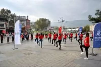 Bursa'da Cumhuriyet Bayramı coşkusu Bursa'da Cumhuriyet Bayramı coşkusu