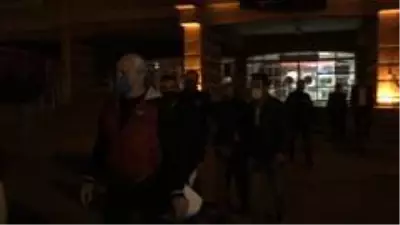 Son dakika 3. sayfa: Çilingirle girdiği evde eski eşini öldüren zanlı tutuklandı Son dakika 3. sayfa: Çilingirle girdiği evde eski eşini öldüren zanlı tutuklandı