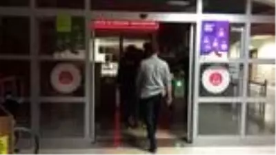 Son dakika 3. sayfa: Çilingirle girdiği evde eski eşini öldüren zanlı tutuklandı Son dakika 3. sayfa: Çilingirle girdiği evde eski eşini öldüren zanlı tutuklandı