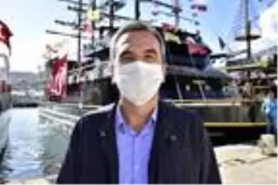 Antalya'da 'Cumhuriyet' denizde tekne kortejiyle kutlandı Antalya'da 'Cumhuriyet' denizde tekne kortejiyle kutlandı