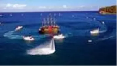 Antalya'da 'Cumhuriyet' denizde tekne kortejiyle kutlandı Antalya'da 'Cumhuriyet' denizde tekne kortejiyle kutlandı