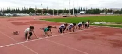 Cumhuriyet kupası atletizm yarışları yapıldı Cumhuriyet kupası atletizm yarışları yapıldı