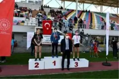 Cumhuriyet kupası atletizm yarışları yapıldı Cumhuriyet kupası atletizm yarışları yapıldı
