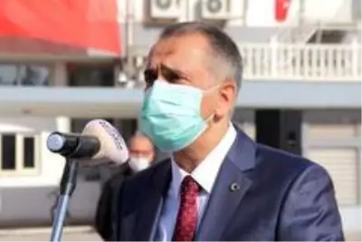 Cumhuriyet tarihinde ilk kez tebrik kabulü açık alanda düzenlendi Cumhuriyet tarihinde ilk kez tebrik kabulü açık alanda düzenlendi