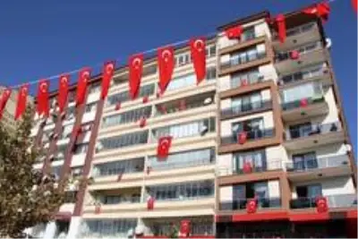 Cumhuriyetin 97. yılı Elazığ'da coşkuyla kutlandı Cumhuriyetin 97. yılı Elazığ'da coşkuyla kutlandı