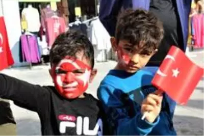 Cumhuriyetin 97. yılı Elazığ'da coşkuyla kutlandı Cumhuriyetin 97. yılı Elazığ'da coşkuyla kutlandı