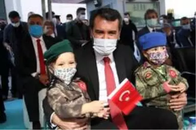 Cumhuriyetin 97. yılı Elazığ'da coşkuyla kutlandı Cumhuriyetin 97. yılı Elazığ'da coşkuyla kutlandı