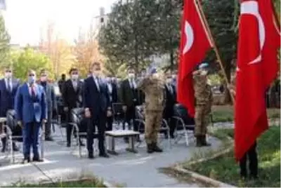Cumhuriyetin 97. yılı Hizan'da coşkuyla kutlandı Cumhuriyetin 97. yılı Hizan'da coşkuyla kutlandı