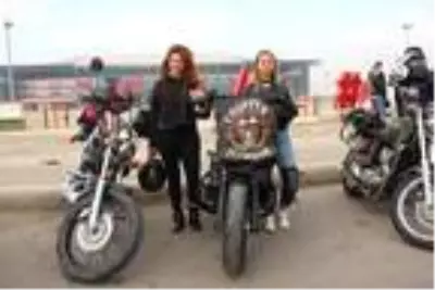 Diyarbakır'da Türk bayraklı motosikletlerle 29 kilometrelik konvoy yaptılar Diyarbakır'da Türk bayraklı motosikletlerle 29 kilometrelik konvoy yaptılar