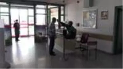 Son dakika gündem: DOKTORLAR KOVİD-19'LA SAVAŞI ANLATIYOR - 'Bu hastalık, genç hastaları da yoğun bakıma götürebiliyor' Son dakika gündem: DOKTORLAR KOVİD-19'LA SAVAŞI ANLATIYOR - 'Bu hastalık, genç hastaları da yoğun bakıma götürebiliyor'