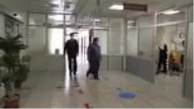 Son dakika gündem: DOKTORLAR KOVİD-19'LA SAVAŞI ANLATIYOR - 'Bu hastalık, genç hastaları da yoğun bakıma götürebiliyor' Son dakika gündem: DOKTORLAR KOVİD-19'LA SAVAŞI ANLATIYOR - 'Bu hastalık, genç hastaları da yoğun bakıma götürebiliyor'