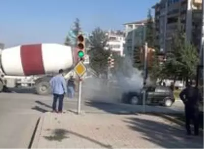 Elazığ'da araç yangını Elazığ'da araç yangını