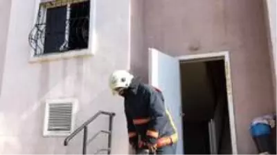 Bu acıya yürek dayanmaz! Evde çıkan yangında kardeşler mahsur kaldı, 8 aylık bebek kurtarılamadı Bu acıya yürek dayanmaz! Evde çıkan yangında kardeşler mahsur kaldı, 8 aylık bebek kurtarılamadı