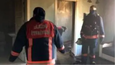 Son dakika! Elazığ'da yangında 8 aylık bebek öldü, 2 çocuk yaralandı Son dakika! Elazığ'da yangında 8 aylık bebek öldü, 2 çocuk yaralandı