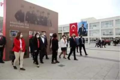 Nilüfer Belediye Başkanı Erdem: 'Cumhuriyeti unutmayacağız, unutturmayacağız' Nilüfer Belediye Başkanı Erdem: 'Cumhuriyeti unutmayacağız, unutturmayacağız'