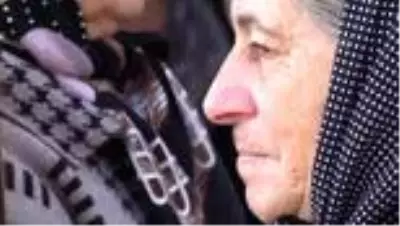 Ermenistan'ın saldırısında ölen Azerbaycanlı 21 sivil son yolculuğuna uğurlandı Ermenistan'ın saldırısında ölen Azerbaycanlı 21 sivil son yolculuğuna uğurlandı