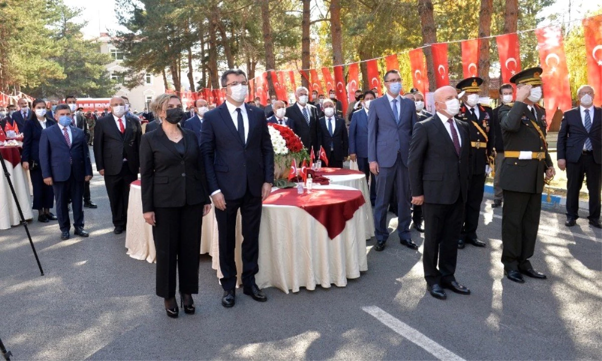 Erzurum'da 29 Ekim Cumhuriyet Bayramı tebrikat töreni - Haberler