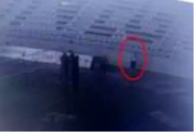 Çileden çıkan eski halterci, spor salonunu birbirine kattı Çileden çıkan eski halterci, spor salonunu birbirine kattı
