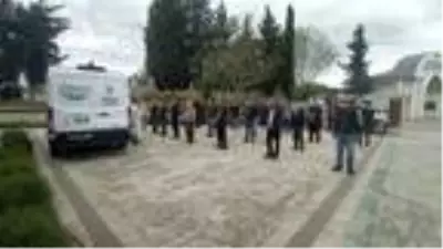Eski nişanlısının öldürdüğü genç kız ve annesi toprağa verildi Eski nişanlısının öldürdüğü genç kız ve annesi toprağa verildi