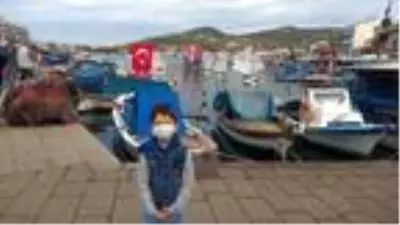 Foçalı yelkenciler Cumhuriyet Bayramı'nı denizde kutladı Foçalı yelkenciler Cumhuriyet Bayramı'nı denizde kutladı