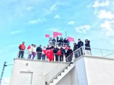 Gençler Cumhuriyetin 97. yılında zirvede buluştu Gençler Cumhuriyetin 97. yılında zirvede buluştu