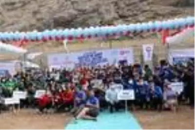 Hakkari'de düzenlenen Türkiye Rafting Şampiyonası sona erdi Hakkari'de düzenlenen Türkiye Rafting Şampiyonası sona erdi