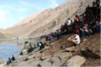 Hakkari'de düzenlenen Türkiye Rafting Şampiyonası sona erdi Hakkari'de düzenlenen Türkiye Rafting Şampiyonası sona erdi