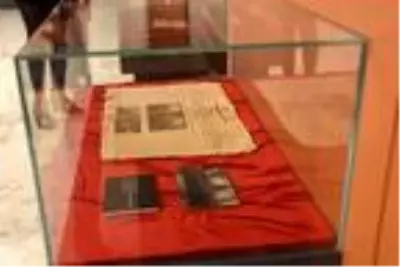 Hastanede 'Gözleri Çelik Mavisi' sergisi açıldı Hastanede 'Gözleri Çelik Mavisi' sergisi açıldı
