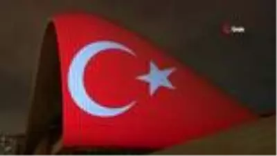 - Haydar Aliyev Merkezi ve Bakü Olimpiyat Stadyumu'na Türk bayrağı silüeti yansıtıldı - Haydar Aliyev Merkezi ve Bakü Olimpiyat Stadyumu'na Türk bayrağı silüeti yansıtıldı