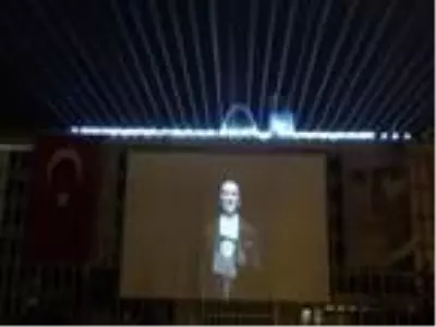 Hologram gösterisiyle Cumhuriyet Bayramı coşkusu Hologram gösterisiyle Cumhuriyet Bayramı coşkusu