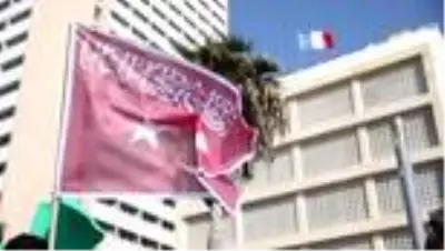 İsrail vatandaşı Filistinlilerden Tel Aviv'deki Fransa Büyükelçiliği önünde protesto - KUDÜS İsrail vatandaşı Filistinlilerden Tel Aviv'deki Fransa Büyükelçiliği önünde protesto - KUDÜS