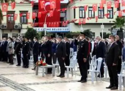 İzmir'de Cumhuriyet coşkusu her ilçeyi sardı İzmir'de Cumhuriyet coşkusu her ilçeyi sardı
