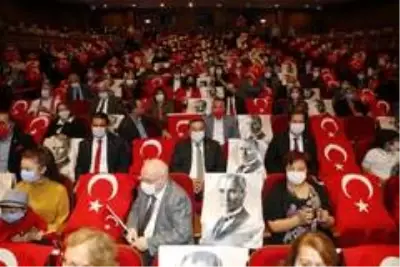 İzmir'de Cumhuriyet coşkusu her ilçeyi sardı İzmir'de Cumhuriyet coşkusu her ilçeyi sardı