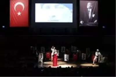 İzmir'de Cumhuriyet coşkusu her ilçeyi sardı İzmir'de Cumhuriyet coşkusu her ilçeyi sardı