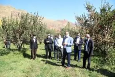 Kapalı Çarşı esnafıyken İran sınırındaki bahçesiyle örnek oldu Kapalı Çarşı esnafıyken İran sınırındaki bahçesiyle örnek oldu