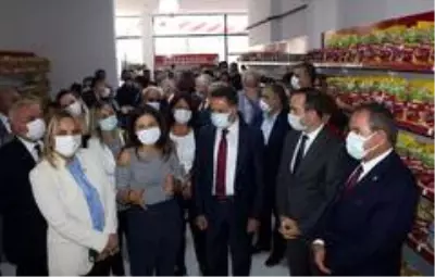 Karadeniz'in ilk gıda bankası AtaMarket açıldı Karadeniz'in ilk gıda bankası AtaMarket açıldı