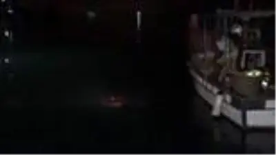 Kayıkları alabora olan iki amatör balıkçı kurtarıldı Kayıkları alabora olan iki amatör balıkçı kurtarıldı