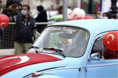 Keçiören'de klasik otomobillerden '29 Ekim Cumhuriyet Bayramı' konvoyu Keçiören'de klasik otomobillerden '29 Ekim Cumhuriyet Bayramı' konvoyu
