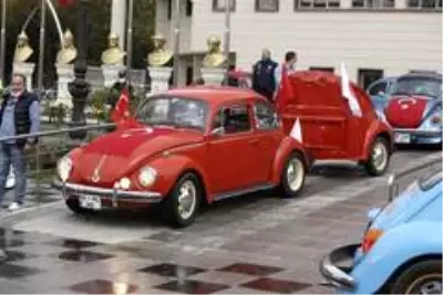 Keçiören'de klasik otomobillerden '29 Ekim Cumhuriyet Bayramı' konvoyu Keçiören'de klasik otomobillerden '29 Ekim Cumhuriyet Bayramı' konvoyu