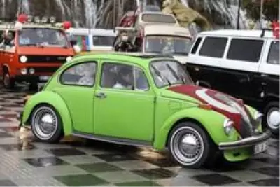 Keçiören'de klasik otomobillerden '29 Ekim Cumhuriyet Bayramı' konvoyu Keçiören'de klasik otomobillerden '29 Ekim Cumhuriyet Bayramı' konvoyu