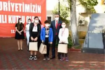 Kemer'de 29 Ekim kutlandı Kemer'de 29 Ekim kutlandı