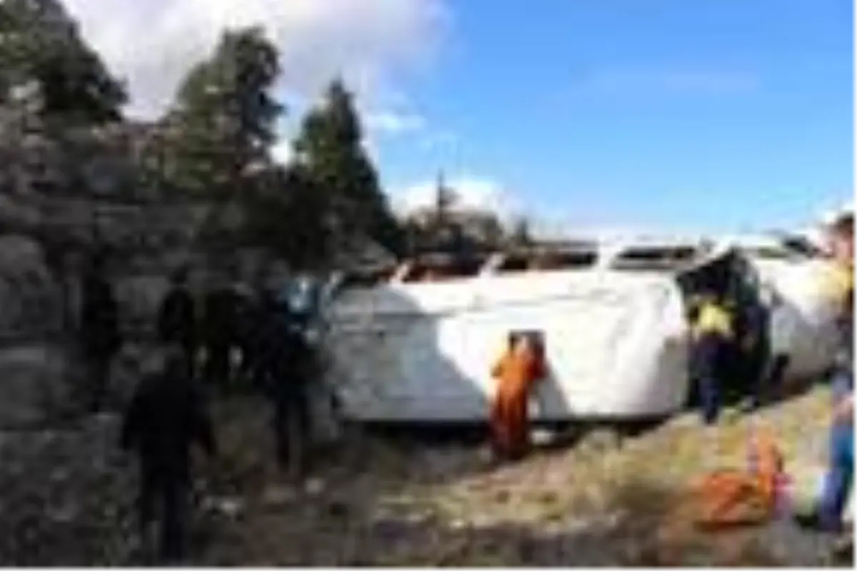 Konya'da, kız isteme yolunda kaza: 13 yaralı