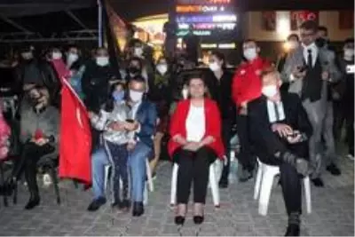 Manga konseri İzmit'in Cumhuriyet'in coşkusunu arttırdı