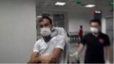 Mazot tankeri yüklü tır şarampole devrildi: 1 yaralı Mazot tankeri yüklü tır şarampole devrildi: 1 yaralı