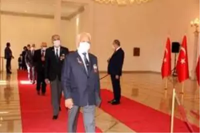 Mersin'de 29 Ekim düzenlenen törenle kutlandı Mersin'de 29 Ekim düzenlenen törenle kutlandı
