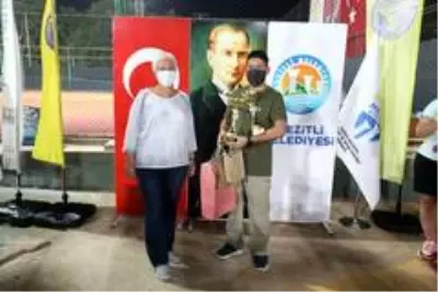 Mezitli Cumhuriyet Kupasının geliriyle kız çocukları okutulacak Mezitli Cumhuriyet Kupasının geliriyle kız çocukları okutulacak