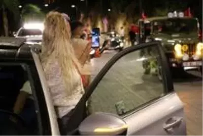 Son dakika haber! Mobil fener alayı Antalya'yı aydınlattı Son dakika haber! Mobil fener alayı Antalya'yı aydınlattı