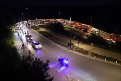 Son dakika haber! Mobil fener alayı Antalya'yı aydınlattı Son dakika haber! Mobil fener alayı Antalya'yı aydınlattı